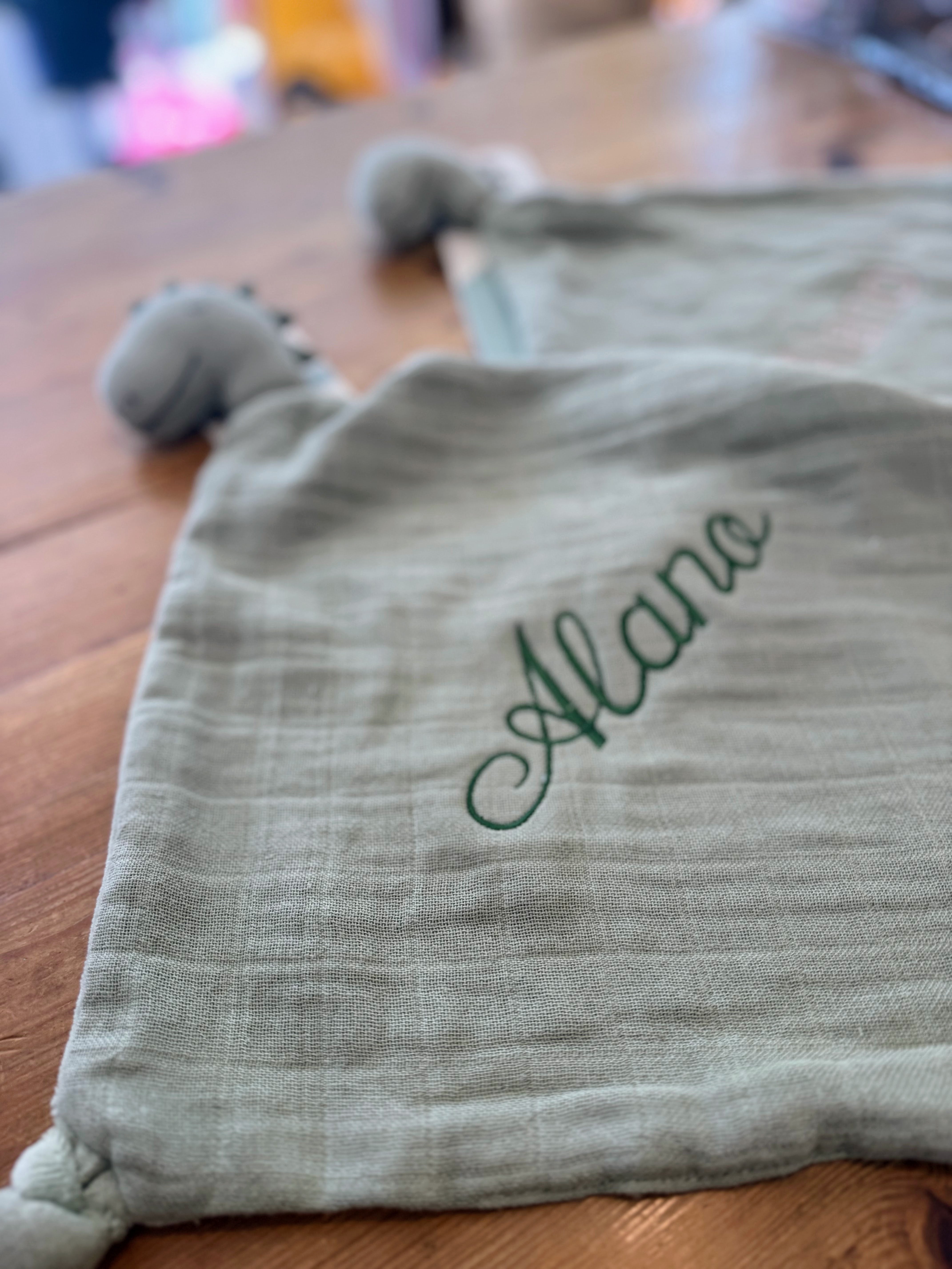 knuffeldoek van Trixie - borduren - gepersonaliseerd met naam - cadeau - kraamcadeau