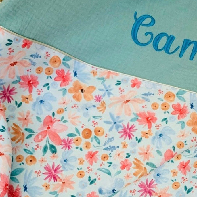 Handgemaakt Babydeken Bloemen of Blad – Exclusieve Stoffen & met Naam Caro B Handmade