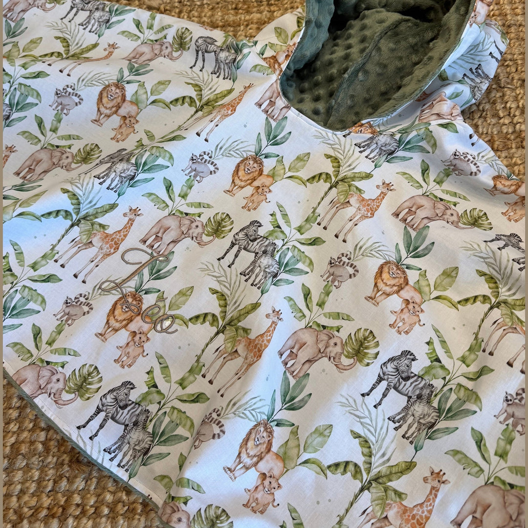 Handgemaakt Poncho Safari – Exclusieve Stoffen & met Naam Caro B Handmade