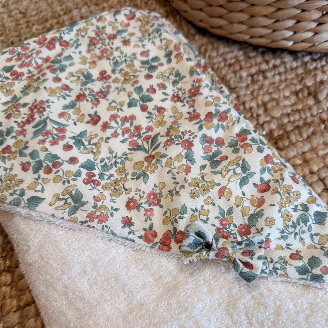 Badcape met Naam & Herfstbloemen Baby Gi