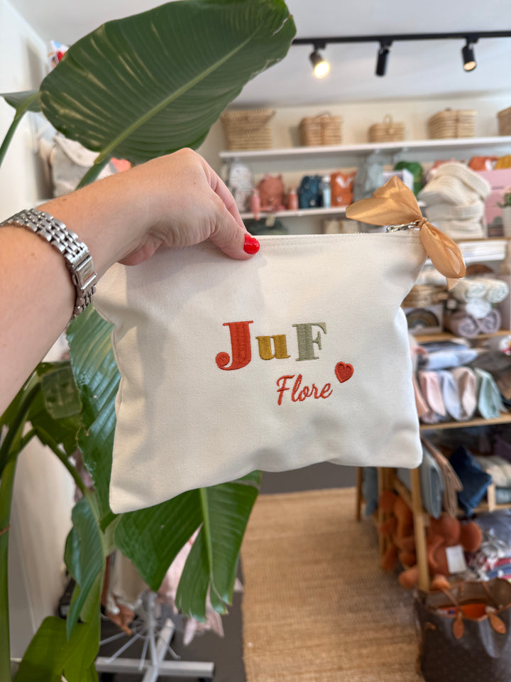 Geborduurde Toilettas met naam van de Juf - Bedanking
