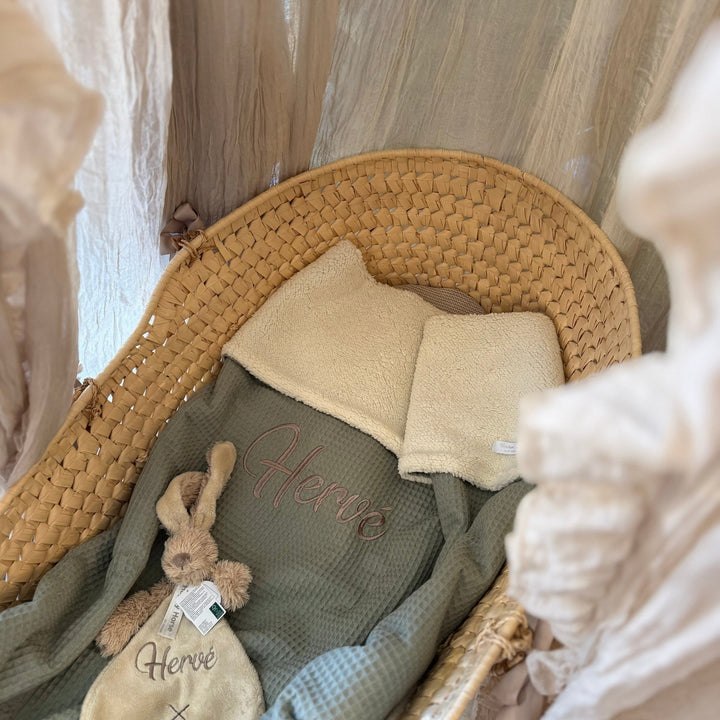 Babydeken in teddy & wafelstof - Handgemaakt & geborduurd - Zelf samen te stellen Caro B Handmade