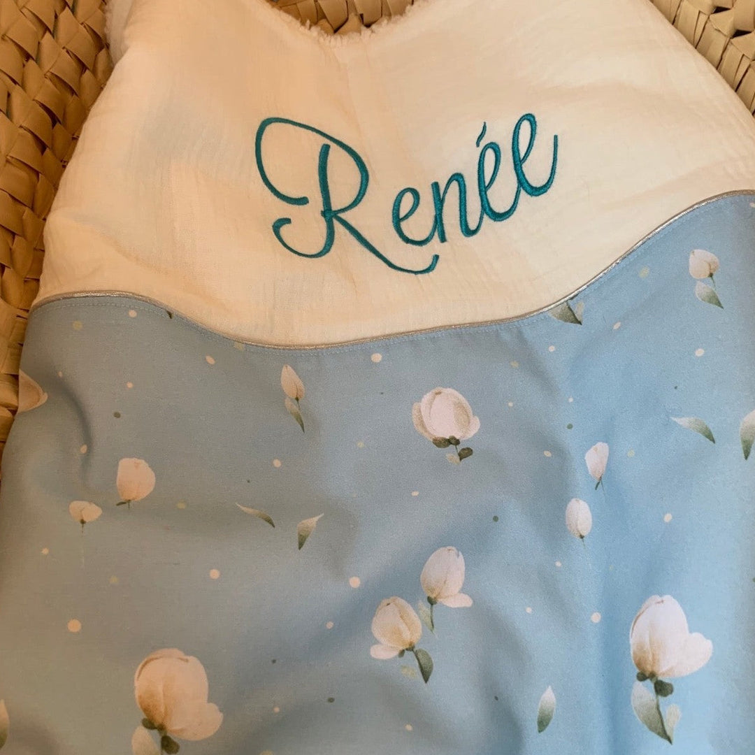 Handgemaakt Babydeken Bloemen of Blad – Exclusieve Stoffen & met Naam Caro B Handmade