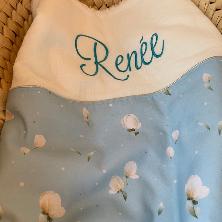 Handgemaakt Babydeken Bloemen of Blad – Exclusieve Stoffen & met Naam Caro B Handmade