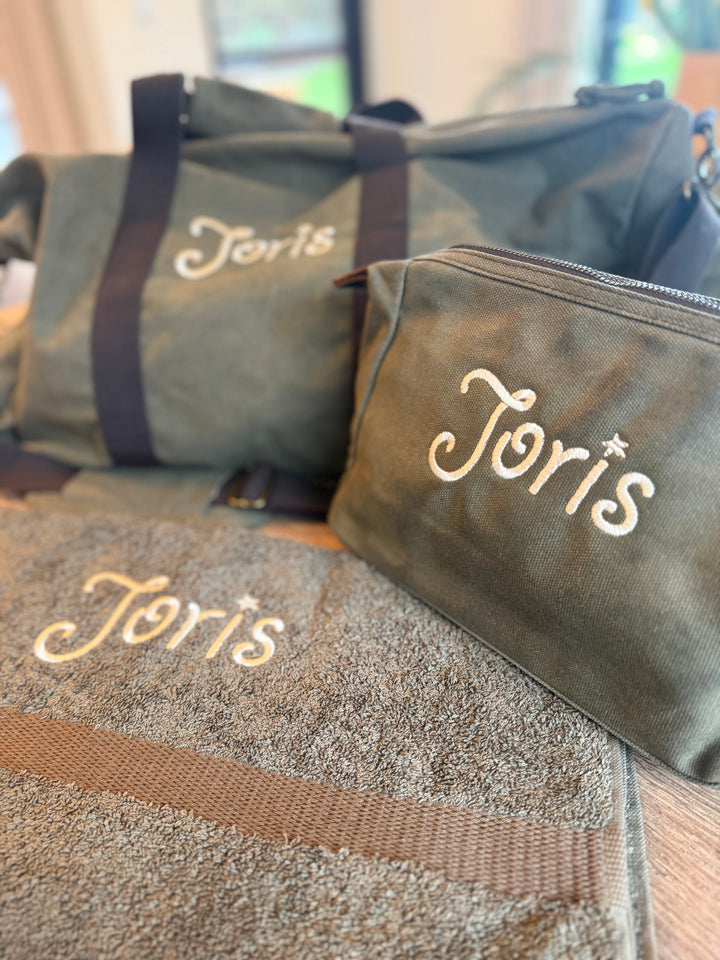 Men Survival Kit met naam – weekendtas, toilettas en handdoek