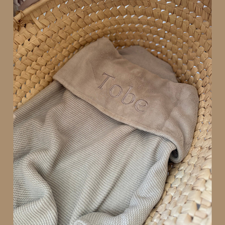 Babydeken Basic Knit Fleece – Gepersonaliseerd met naam Jollein