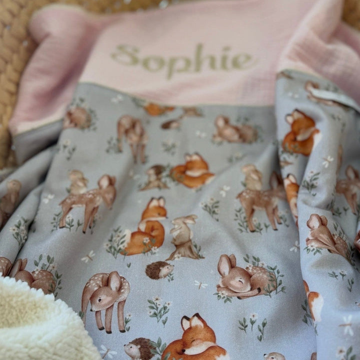 Handgemaakt Babydeken Bosdieren – Exclusieve Stoffen & met Naam Caro B Handmade