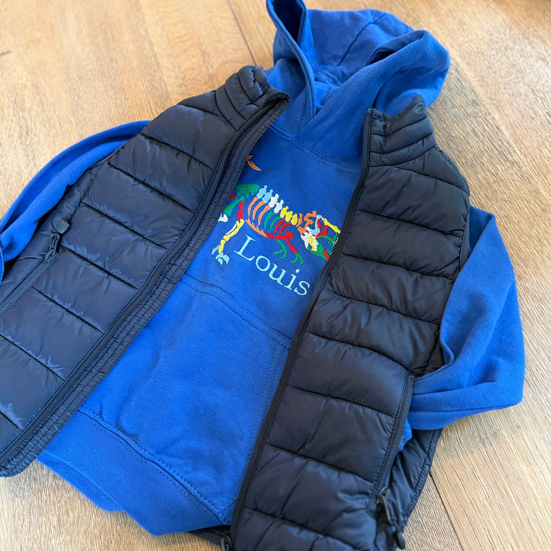 Gepersonaliseerde kinderbodywarmer met dino en naam