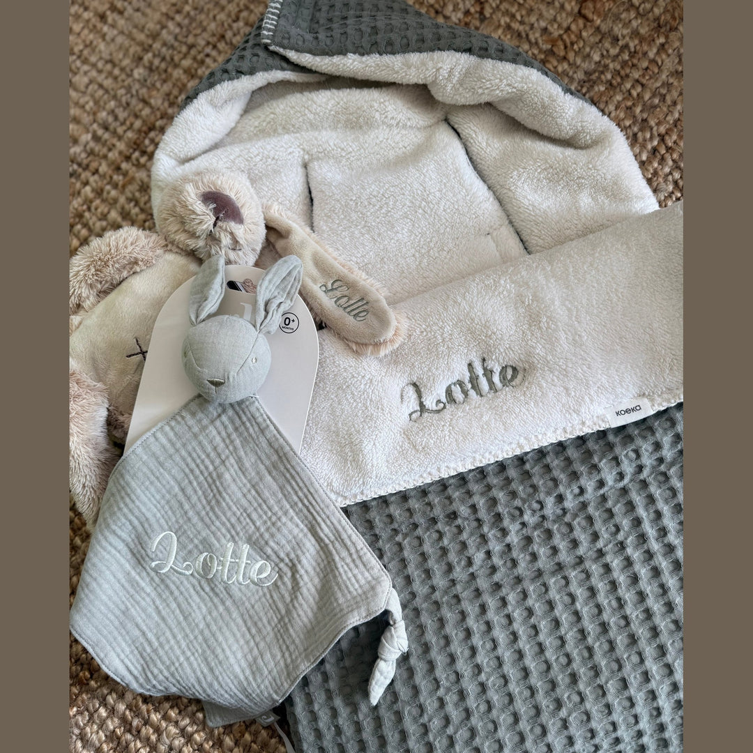 Voetenzak Wafel/teddy Oslo met Naam - Borduren - Natural Koeka