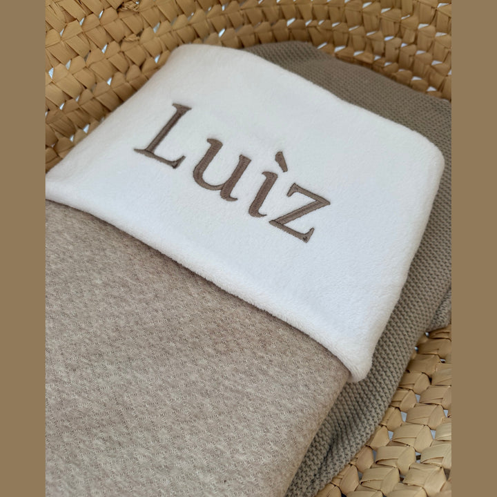 Babydeken met Naam – Luxe Losangestof & Zachte Fleece
