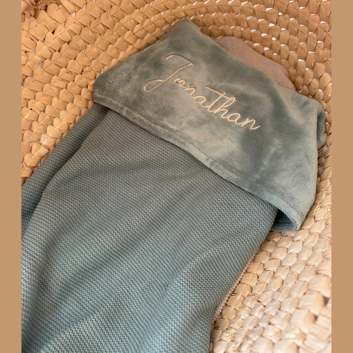 Babydeken Basic Knit Fleece – Gepersonaliseerd met naam Jollein