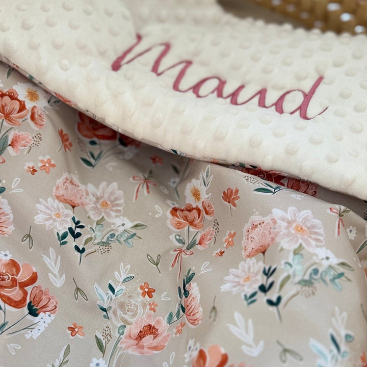 Handgemaakt Babydeken Bloemen of Blad – Exclusieve Stoffen & met Naam Caro B Handmade
