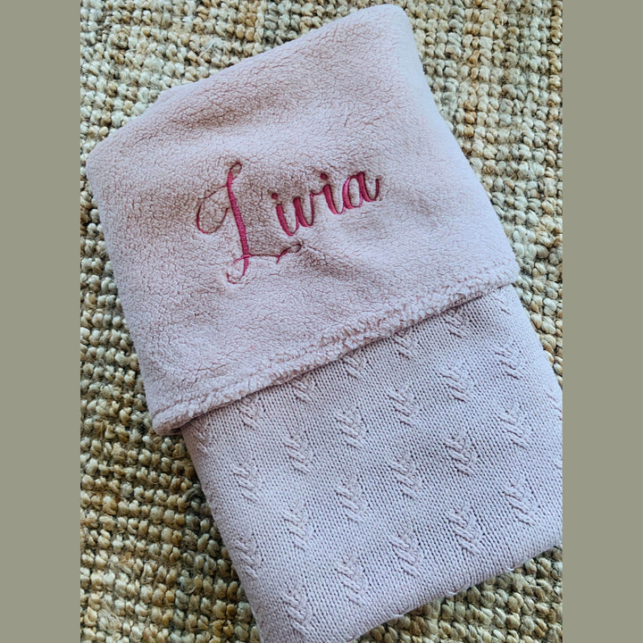 Jollein Babydeken Grain Knit met Naam - Borduren - Wild Rose/Velvet - Caro B Handmade