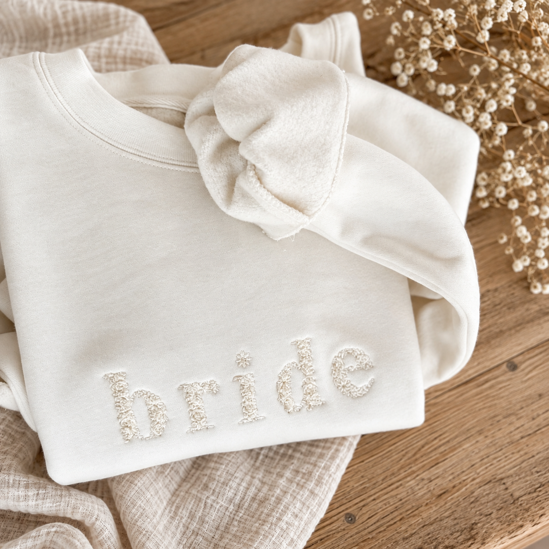 Gepersonaliseerde Bride Sweater met Bloemen