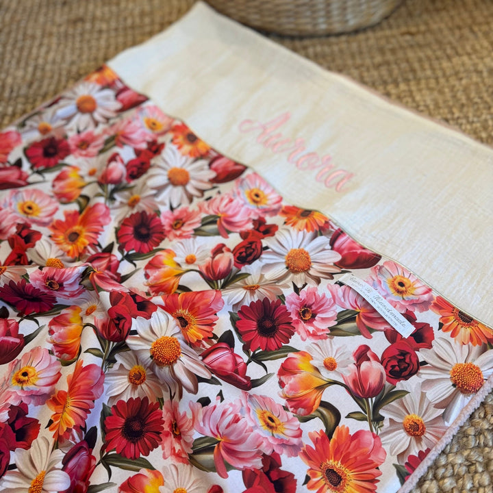Handgemaakt Babydeken Bloemen of Blad – Exclusieve Stoffen & met Naam Caro B Handmade