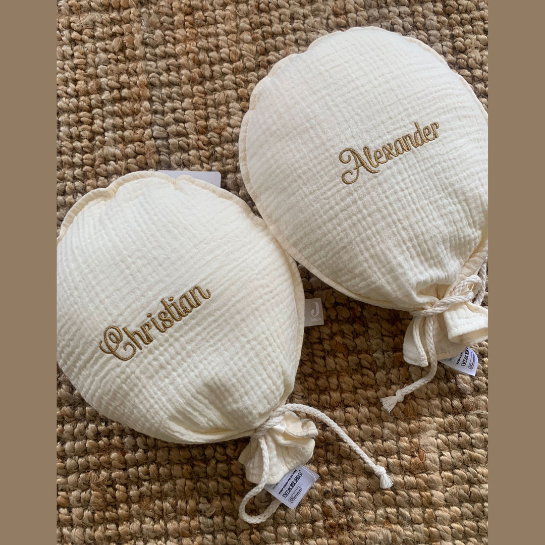 Jollein - ballon - stoffen ballon - geborduurd met naam - Jollein - winkel - babydeken - mama sweater - borduren 