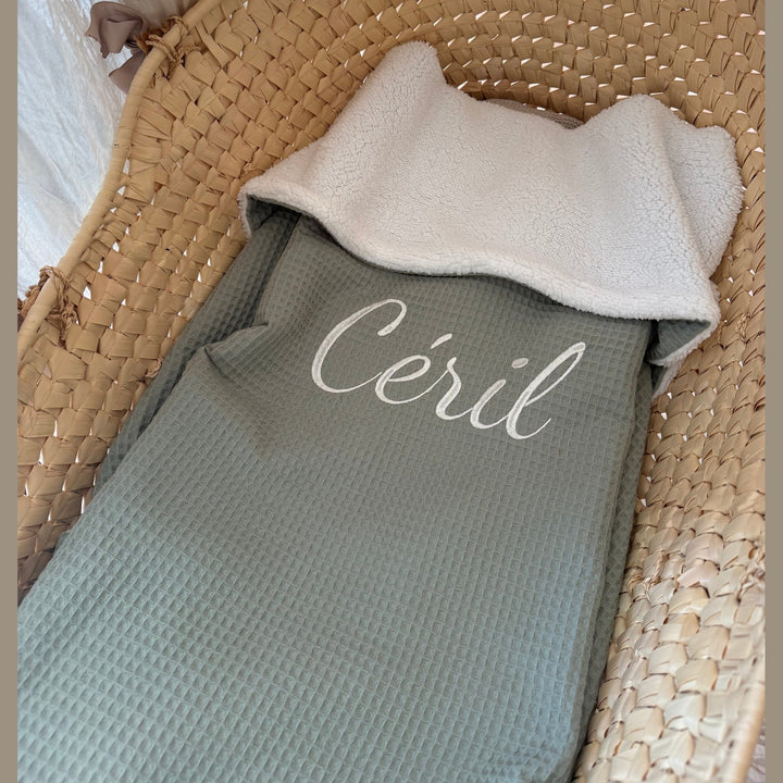 Babydeken in teddy & wafelstof - Handgemaakt & geborduurd - Zelf samen te stellen Caro B Handmade