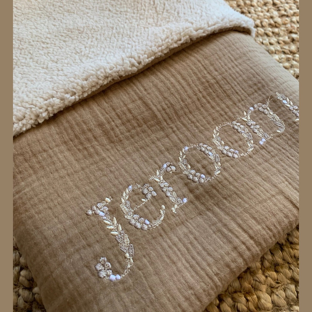 Babydeken in teddy & hydrofiel - Handgemaakt & geborduurd - Zelf samen te stellen Caro B Handmade