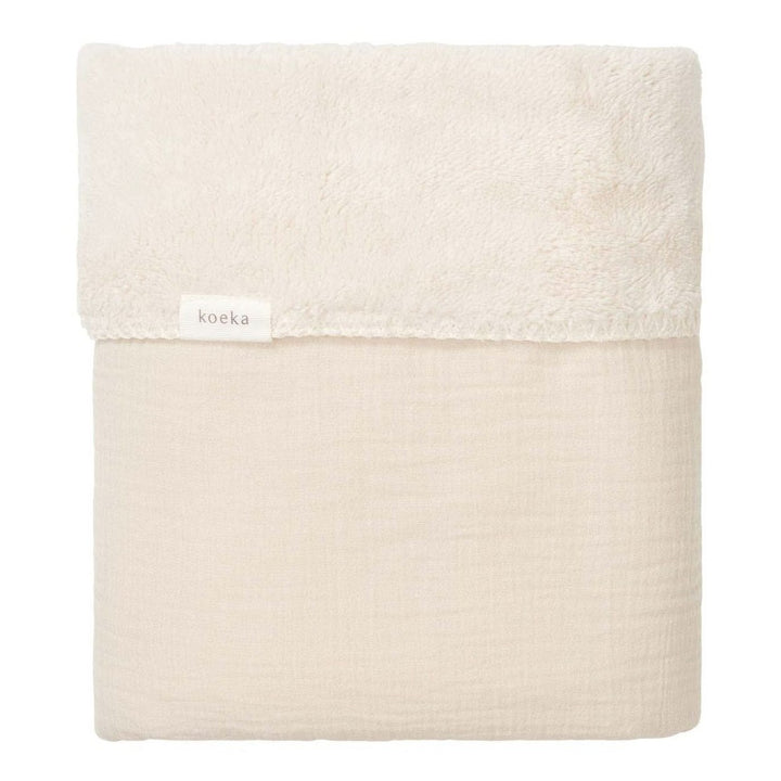 Babydeken van Koeka - ledikantdeken of wiegdeken - geborduurd met naam - kraamcadeau - geboorte - gepersonaliseerd met borduur de naam van je baby - Merchtem - babywebshop