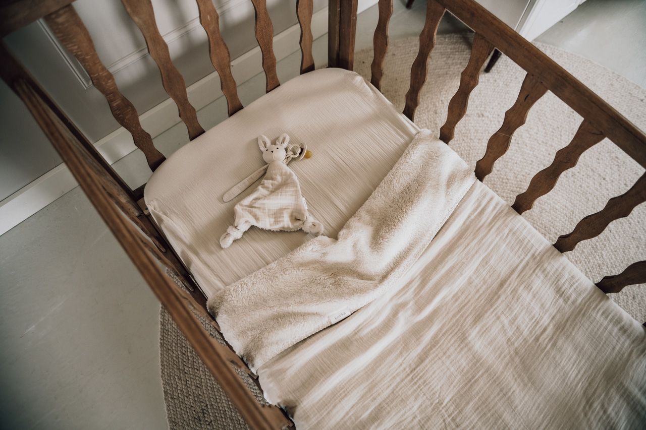 Babydeken van Koeka - ledikantdeken of wiegdeken - geborduurd met naam - kraamcadeau - geboorte - gepersonaliseerd met borduur de naam van je baby - Merchtem - babywebshop