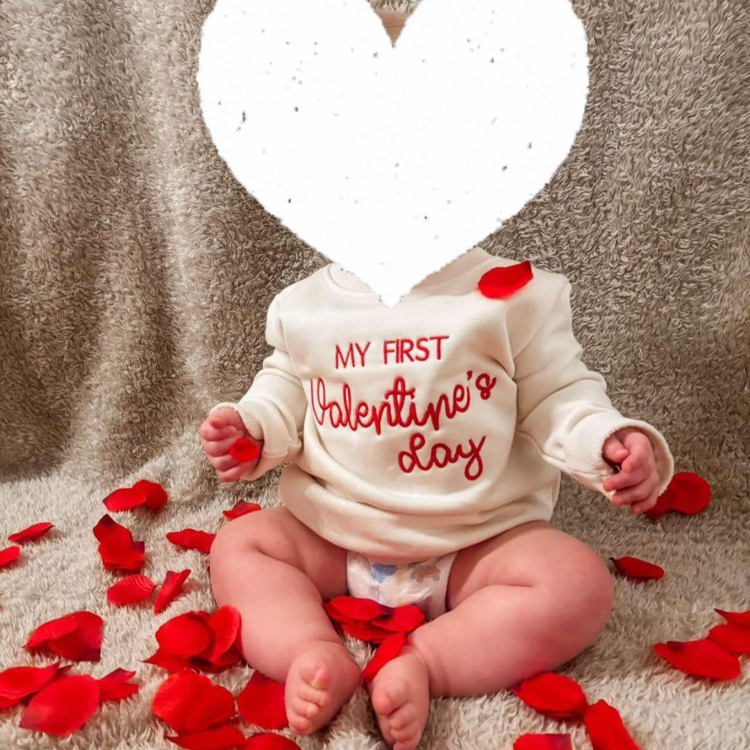 Babysweater “My First Valentine's Day” – handgemaakt en vol liefde Caro B Make It Yours
