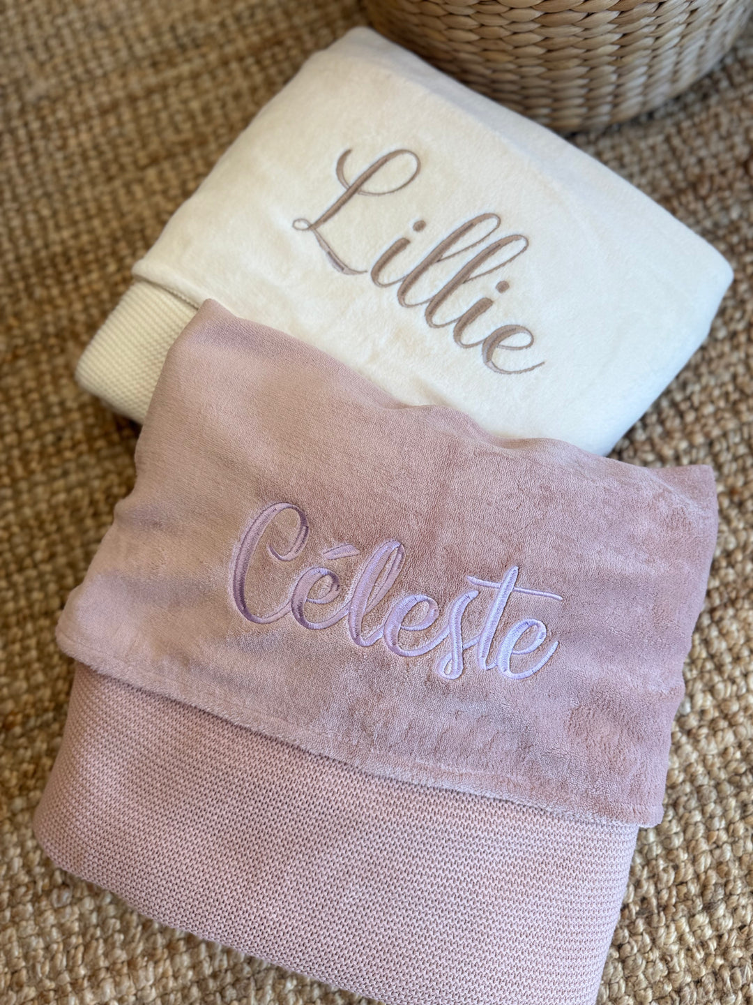 Couverture bébé tricotée en polaire - Jollein - Brodée du prénom - Beige