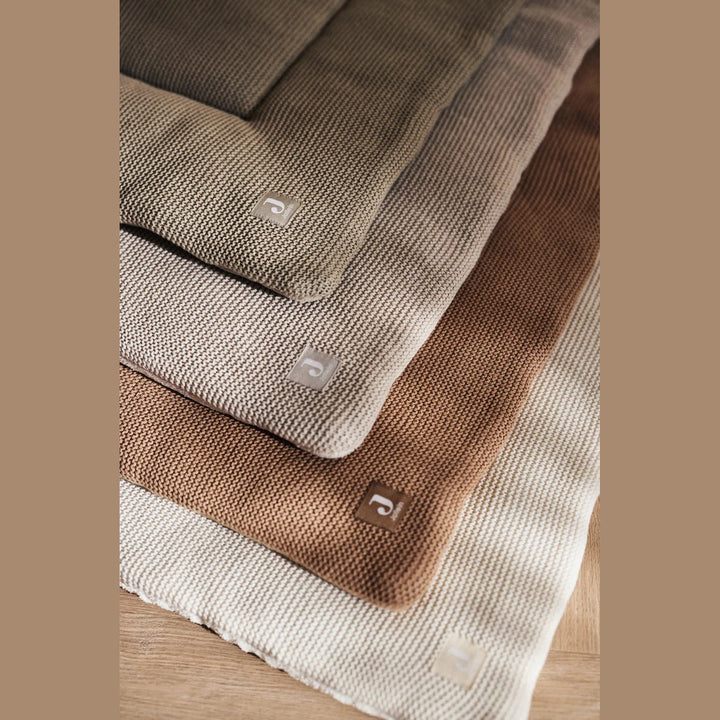 Boxkleed met naam - Basic Knit - Borduren