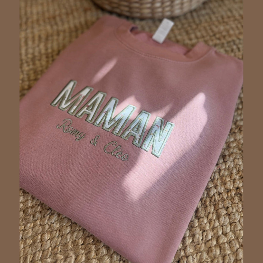 Mama sweater met babykleding - Moederdag - Herinnering aan je kraamweek Caro B Handmade