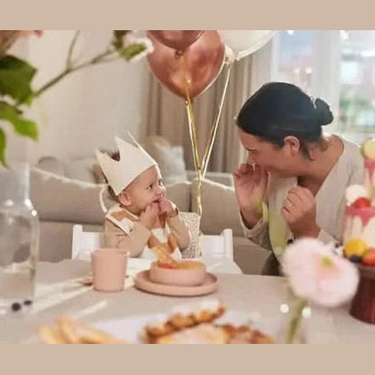 slingers - vlaggenlijn - geboorte - Jollein - Caro B Handmade - winkel en webshop - Peizegem - Merchtem - Buggenhout - borduurstudio - geborduurd met naam - borduren - cadeau's - kraamcadeau - verjaardagskroon - kroon - herbruikbaar