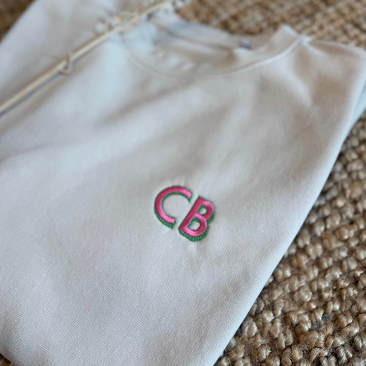 Sweater Gepersonaliseerd & Geborduurd met Initialen - Moederdag - Caro B Handmade