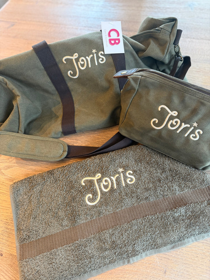 Men Survival Kit met naam – weekendtas, toilettas en handdoek