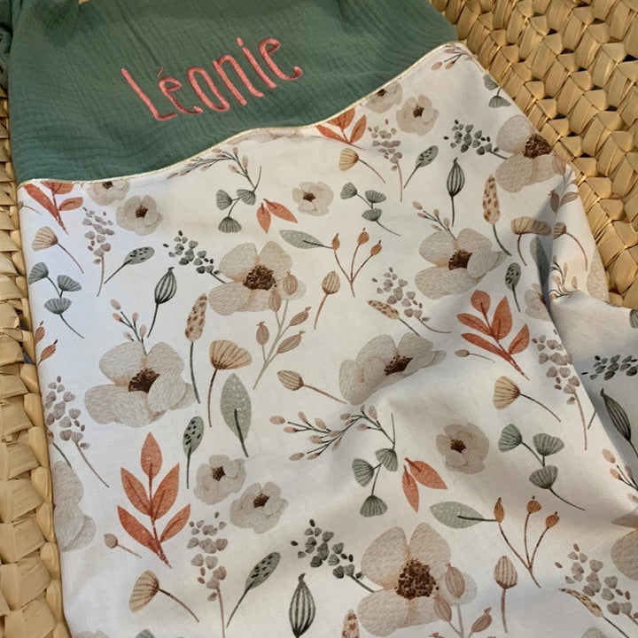 Handgemaakt Babydeken Bloemen of Blad – Exclusieve Stoffen & met Naam Caro B Handmade