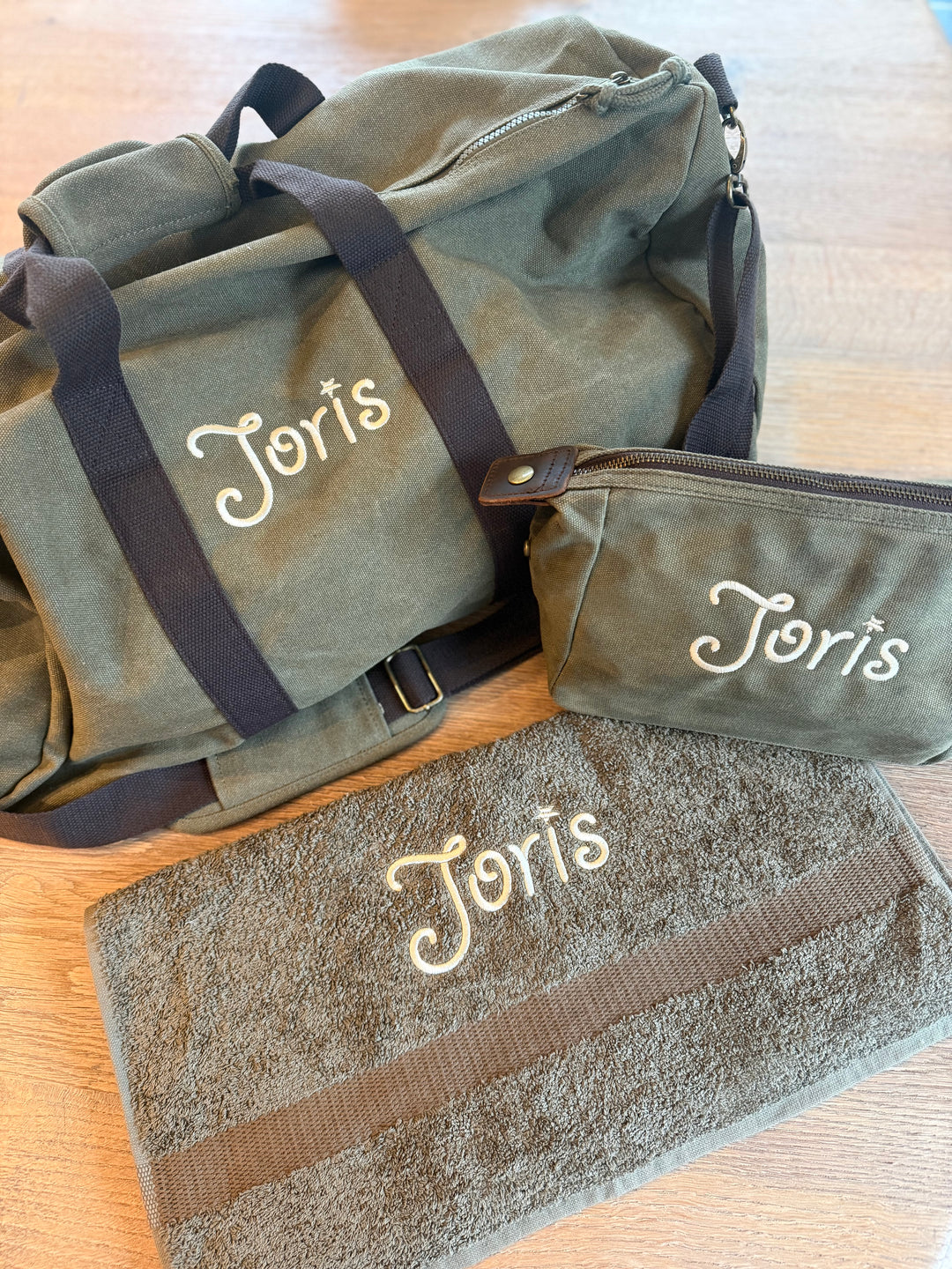 Men Survival Kit met naam – weekendtas, toilettas en handdoek