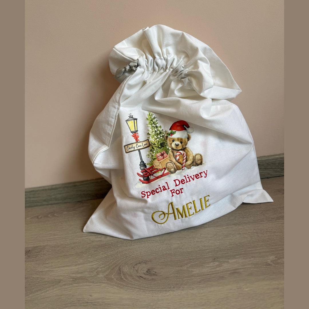 Kerstzak met naam  borduren - Caro B Handmade