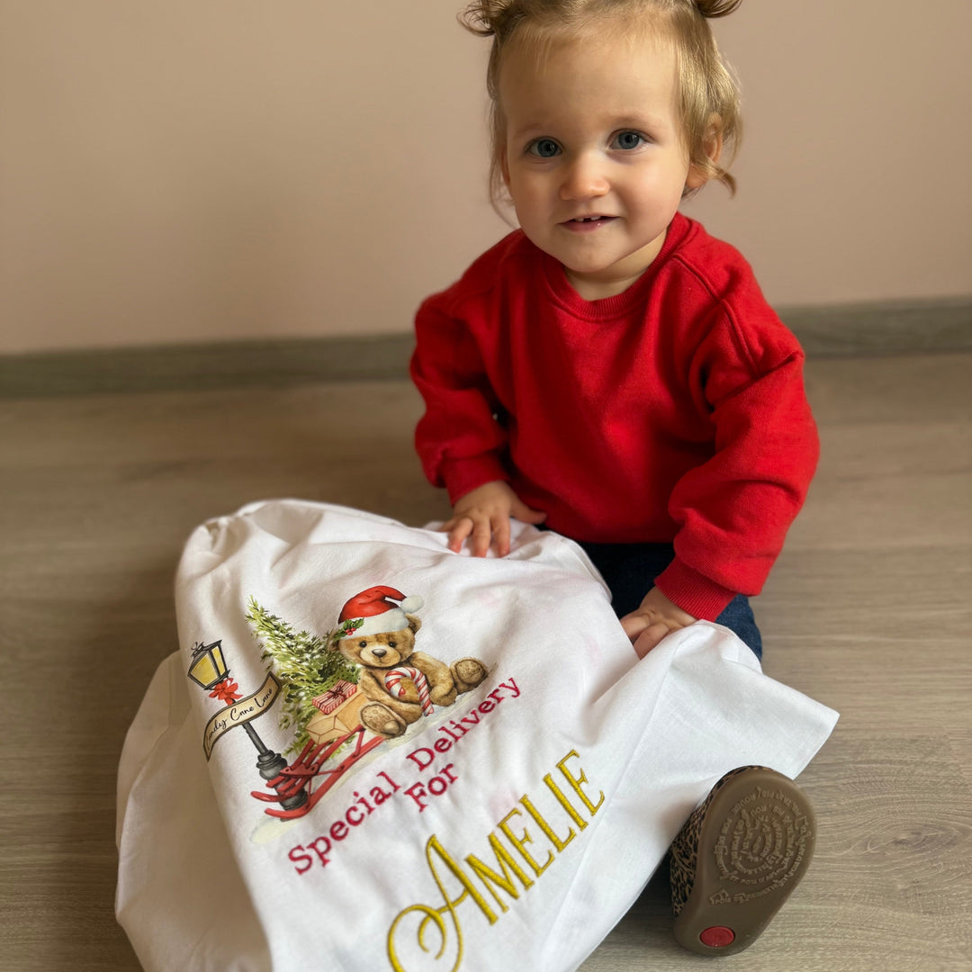 Kerstzak met naam  borduren - Caro B Handmade