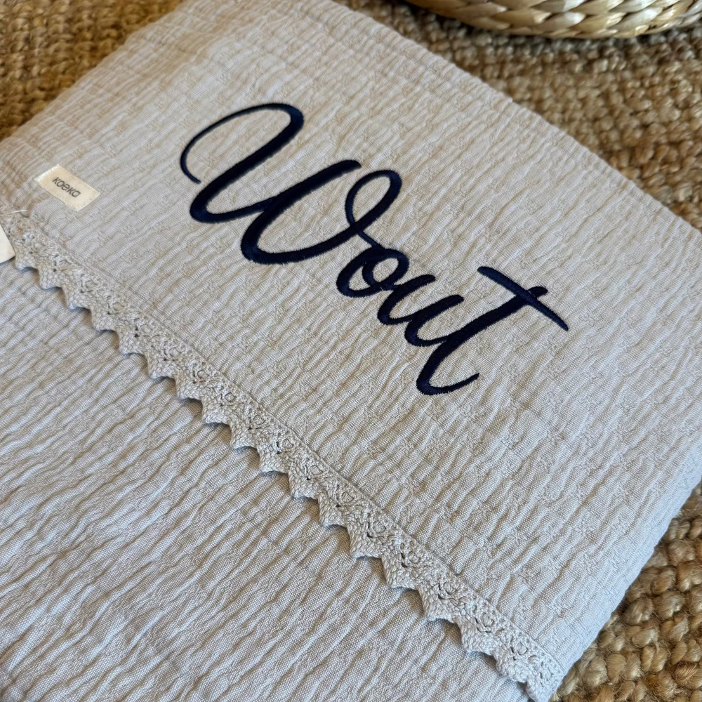 Koeka Babydeken Lace Elba met Naam - Borduren Koeka