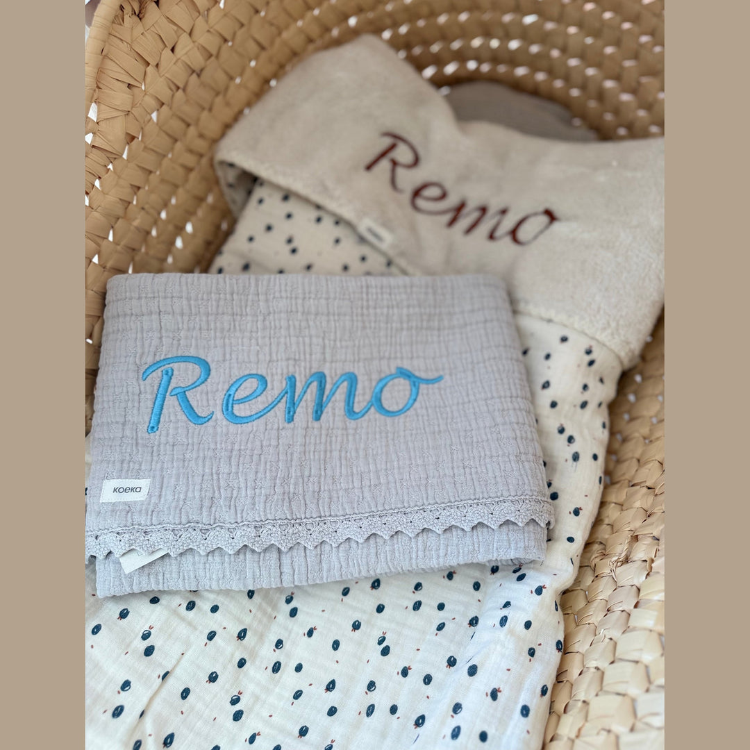 Koeka Babydeken Teddy Faro met Naam - Borduren Koeka