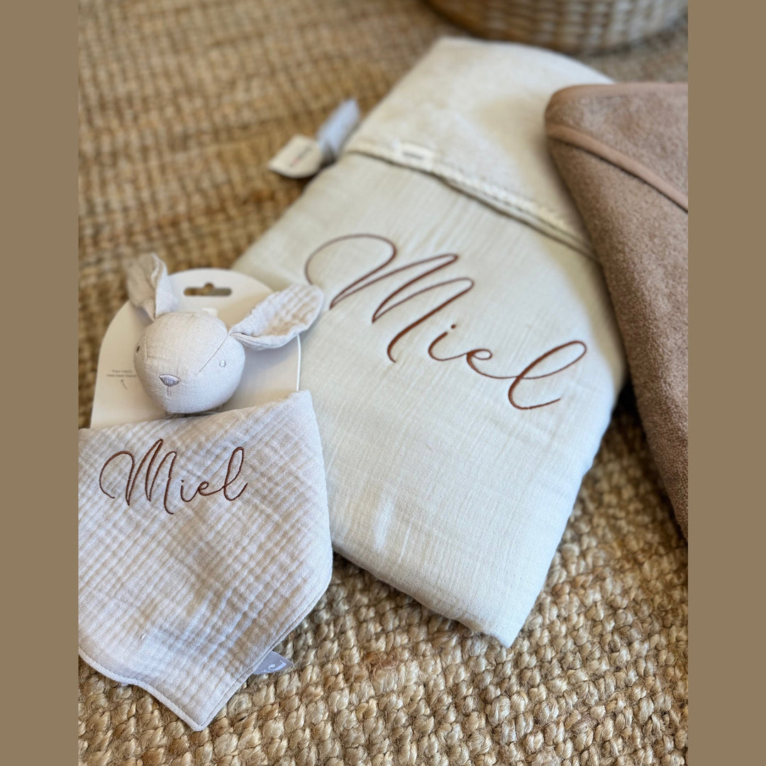 Koeka Babydeken Teddy Faro met Naam - Borduren Koeka