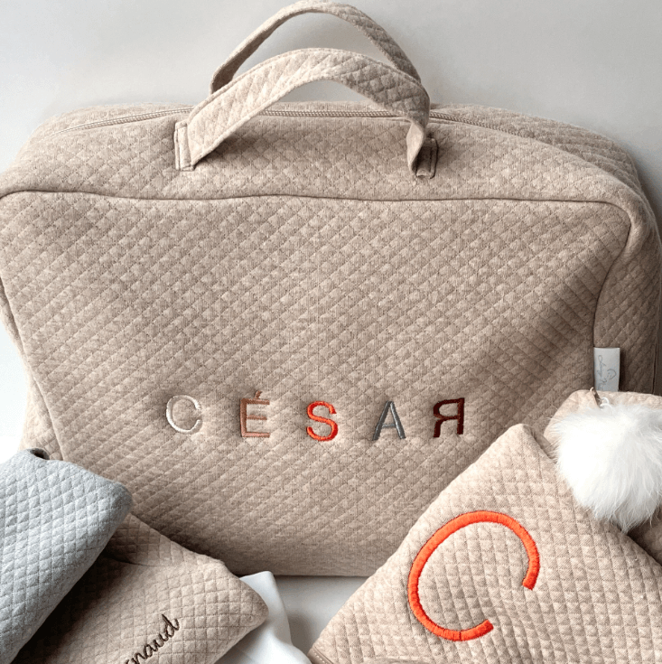 Logeertas in Losange Collectie - Valise voor baby & kleuter - Borduren - Large - Caro B Handmade