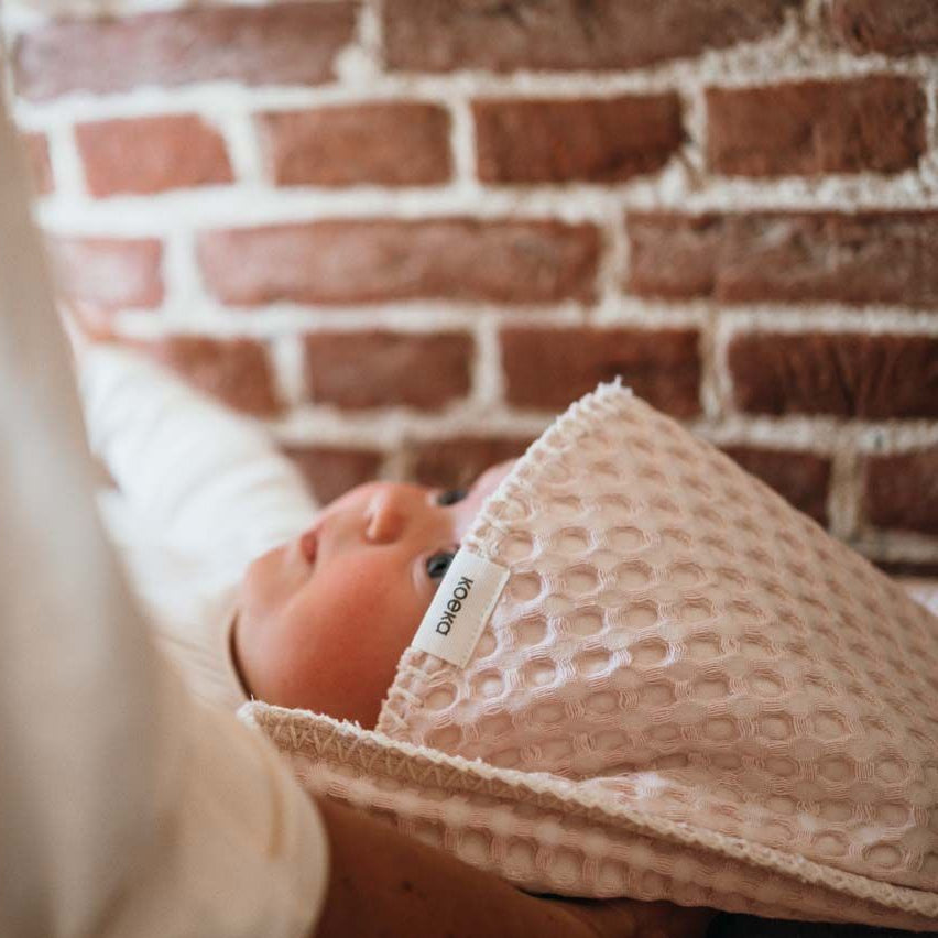 Koeka Omslagdoek Wafel/teddy Oslo met Naam - Borduren - Rosa Salt Koeka