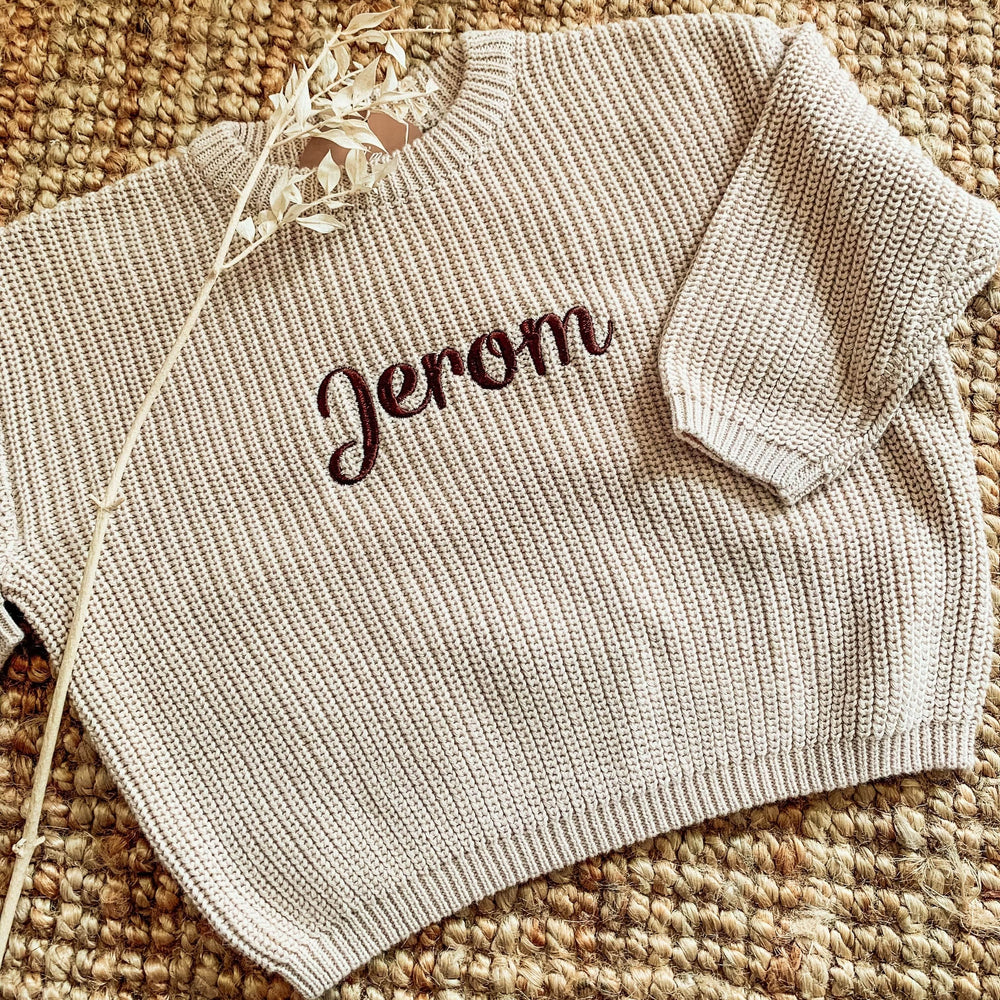 Oversized Trui - Geborduurd met Naam - Knitted - Gebreide Trui - Beige - Caro B Handmade