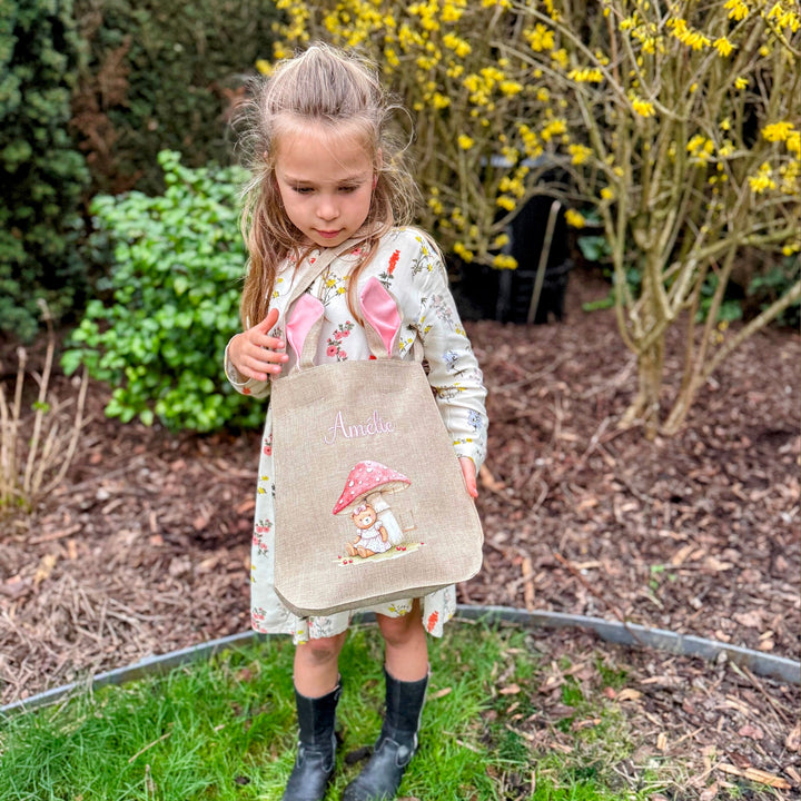 Paasmand Konijnoortjes met Naam & Beertje - Borduren