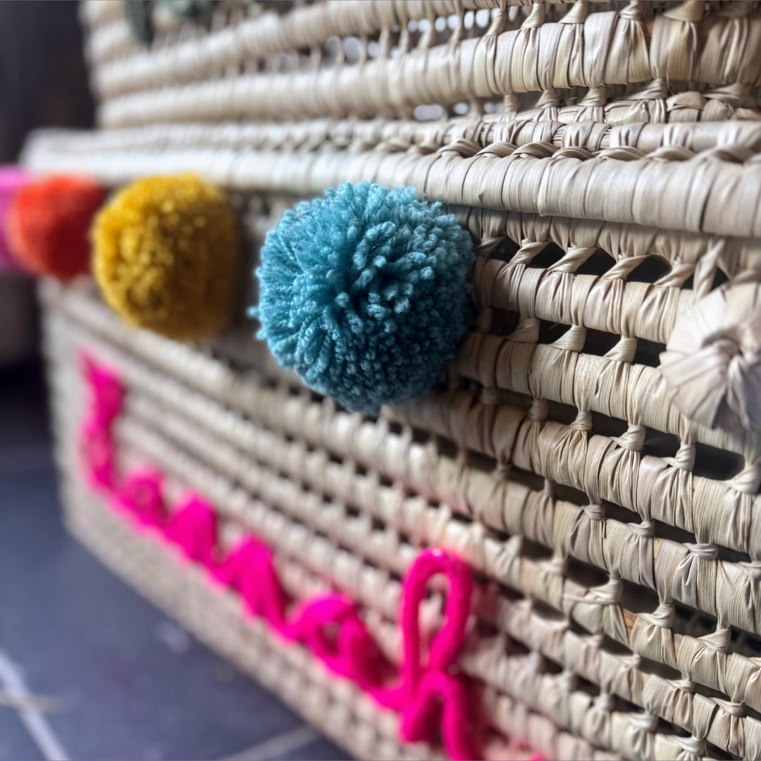 Speelgoedmand XL 60 cm palmblad met naam - Opbergmand - Mand met punnik Caro B Make It Yours