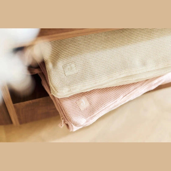 Voetenzak geborduurd met naam - Basic Knit - Jollein - Nougat Jollein