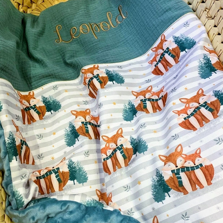 Handgemaakt babydeken met bosdierenprint.