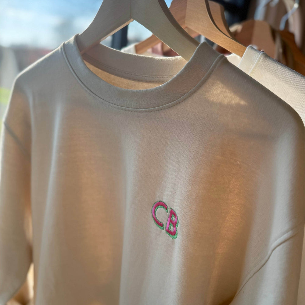 Sweater Gepersonaliseerd & Geborduurd met Initialen - Moederdag - Caro B Handmade