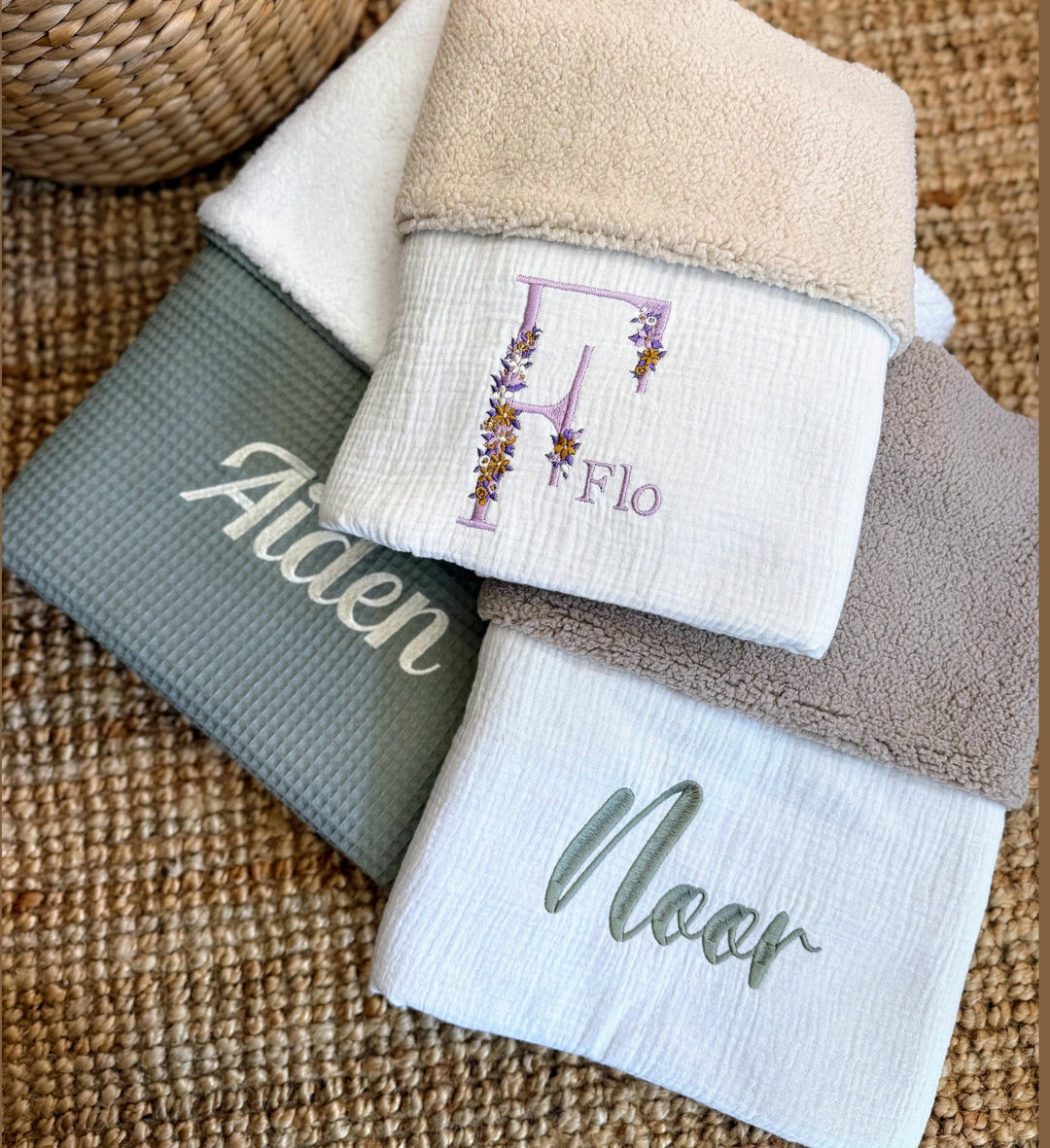 Babydeken in teddy & hydrofiel - Handgemaakt & geborduurd - Zelf samen te stellen Caro B Handmade