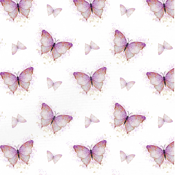 Witte stofprint met grote en kleine vlinders in paarse en roze tinten.
