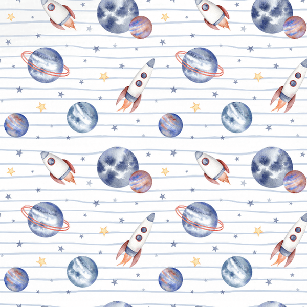 Witte stofprint met raketten, planeten en sterren in blauw, grijs en roestkleur.